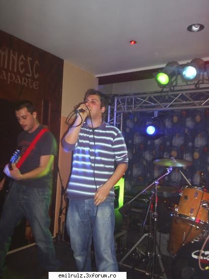 poze cu E.M.I.L. - Beaver - Membrii E.M.I.L.